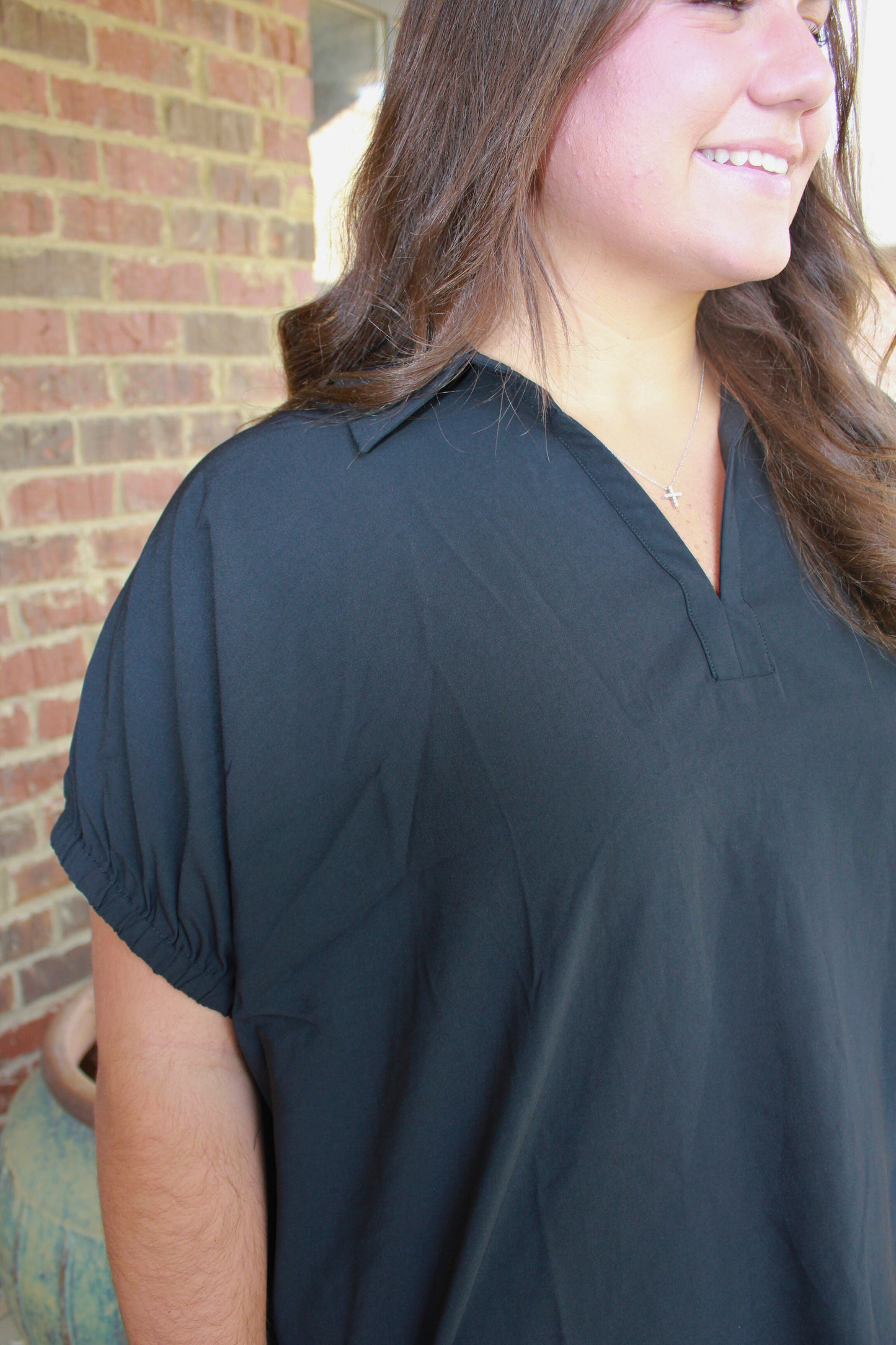 Solid Split Collar Top- Black