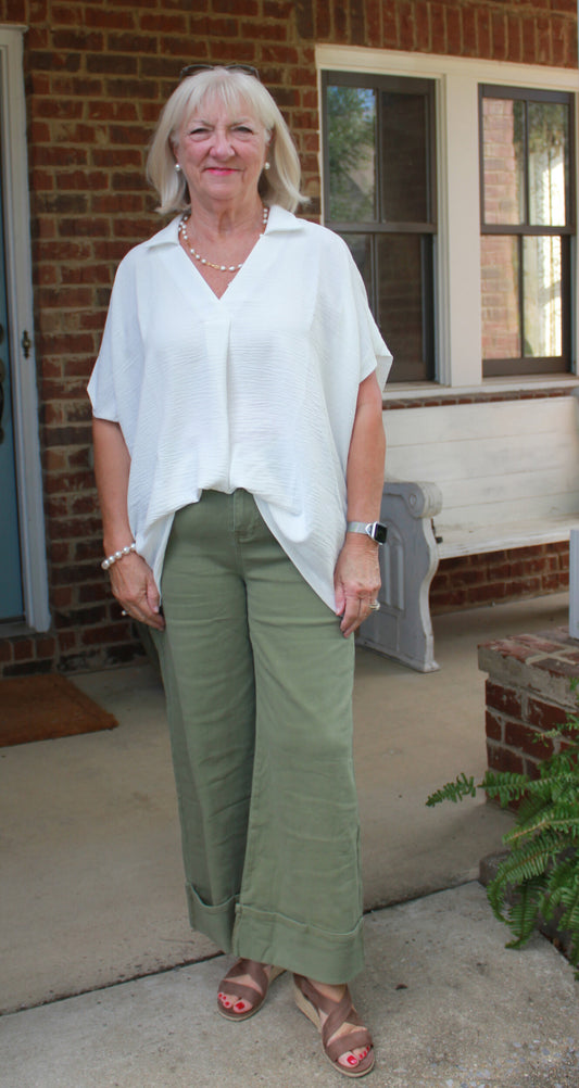 Airflow V neck Collared Shirt