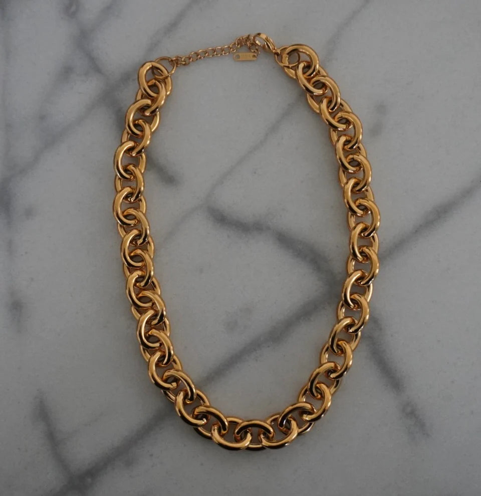 Liv Necklace